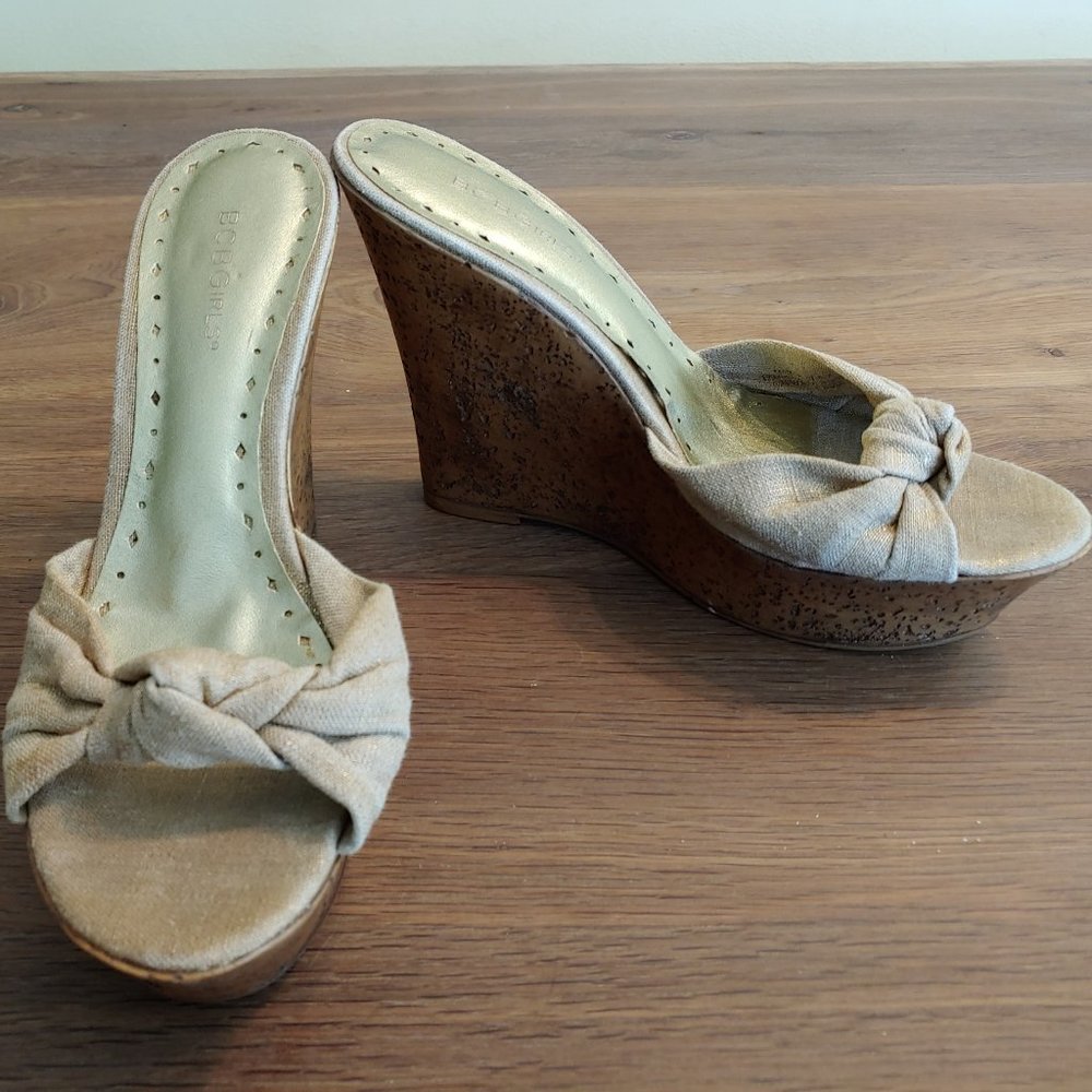 BcbGirls platform wedges size 10, GOLD